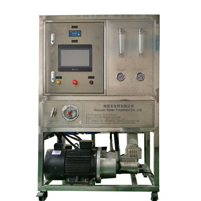 Seawater desalination machine for boat